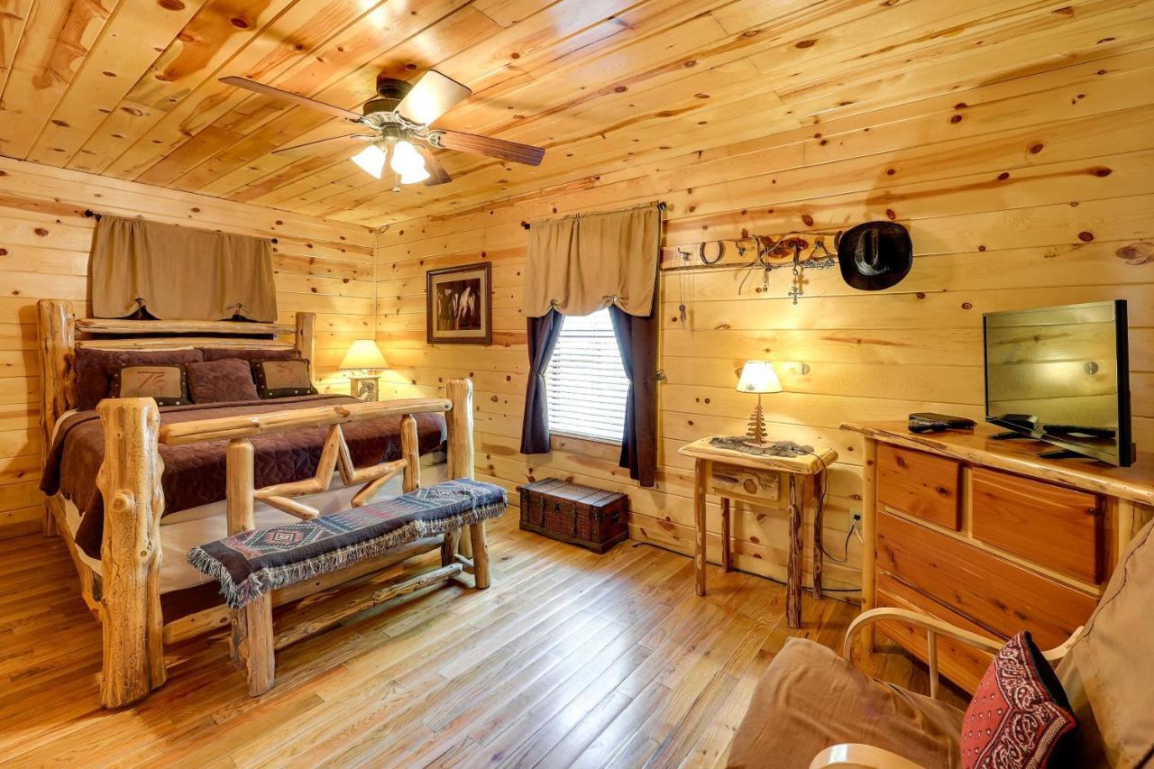 Broken Bow Rental Cabin With Hot Tub And Bar Esterno foto