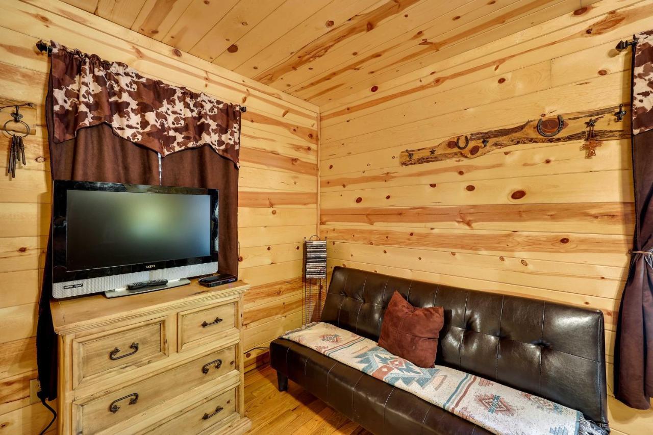 Broken Bow Rental Cabin With Hot Tub And Bar Esterno foto